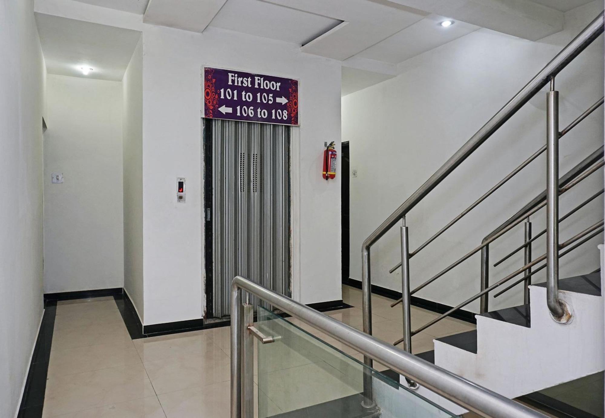Super Hotel O Shirdi Sai Inn Exterior photo