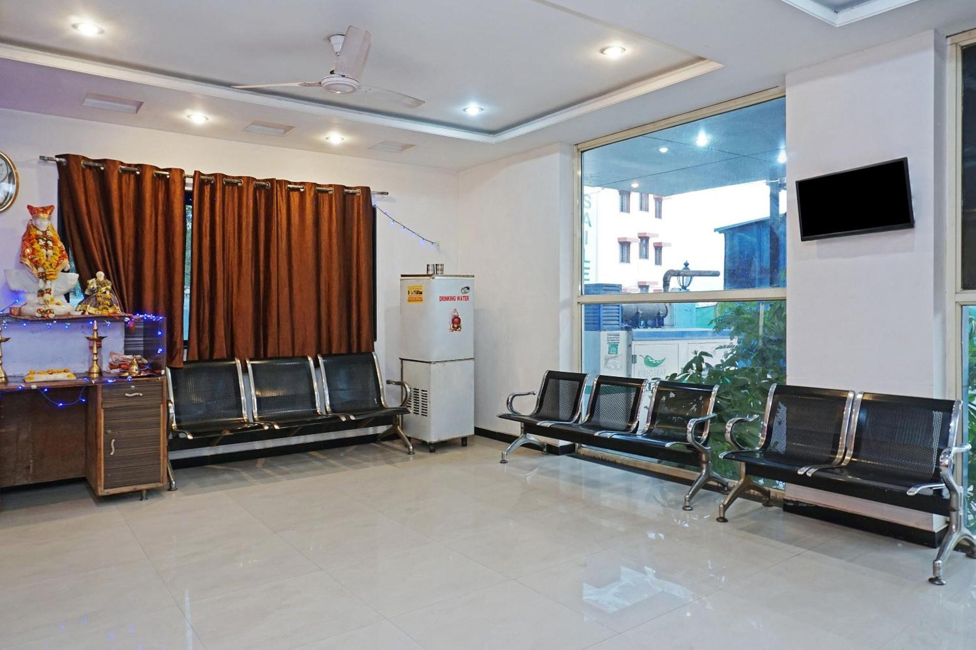 Super Hotel O Shirdi Sai Inn Exterior photo