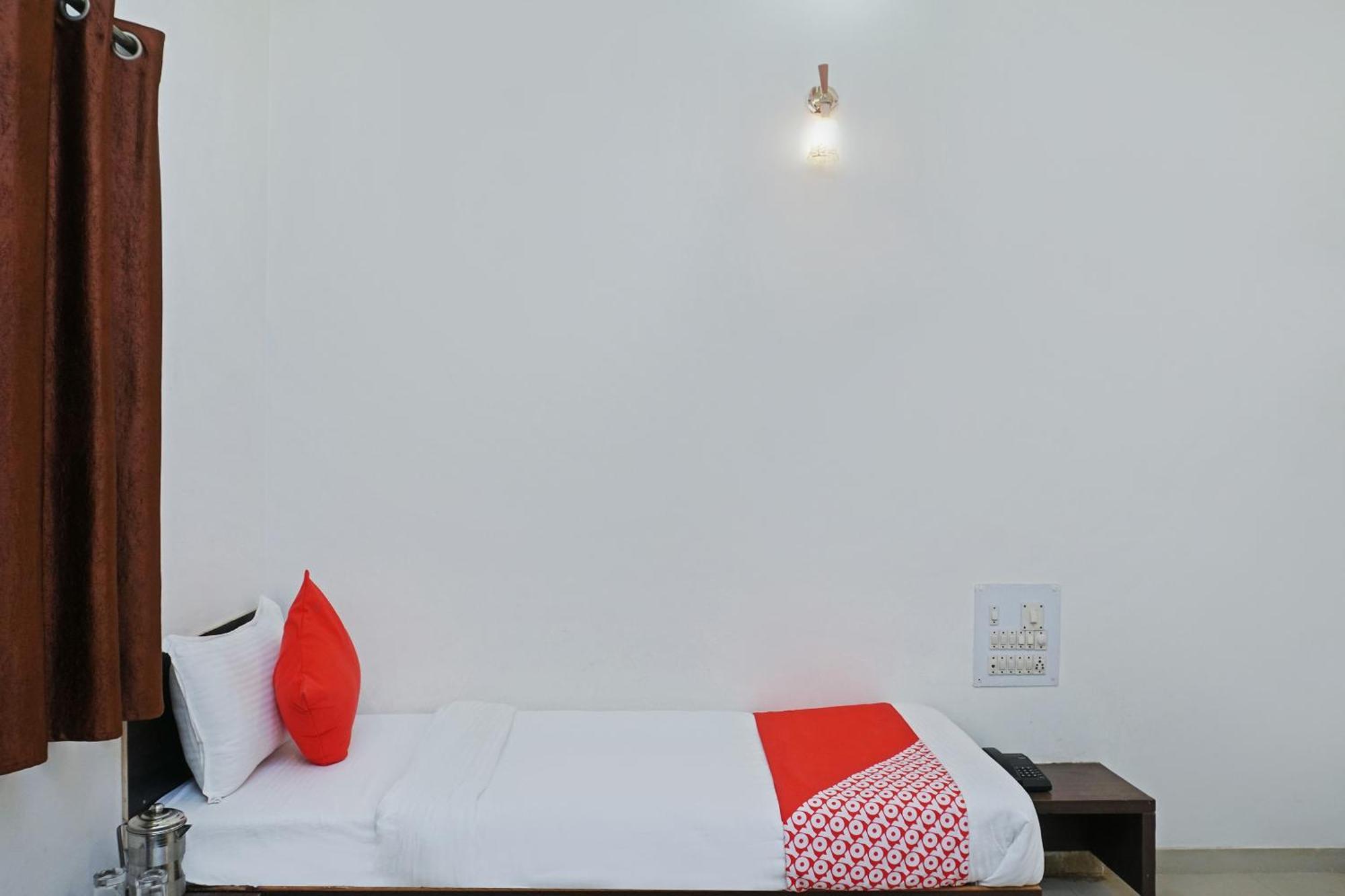 Super Hotel O Shirdi Sai Inn Exterior photo